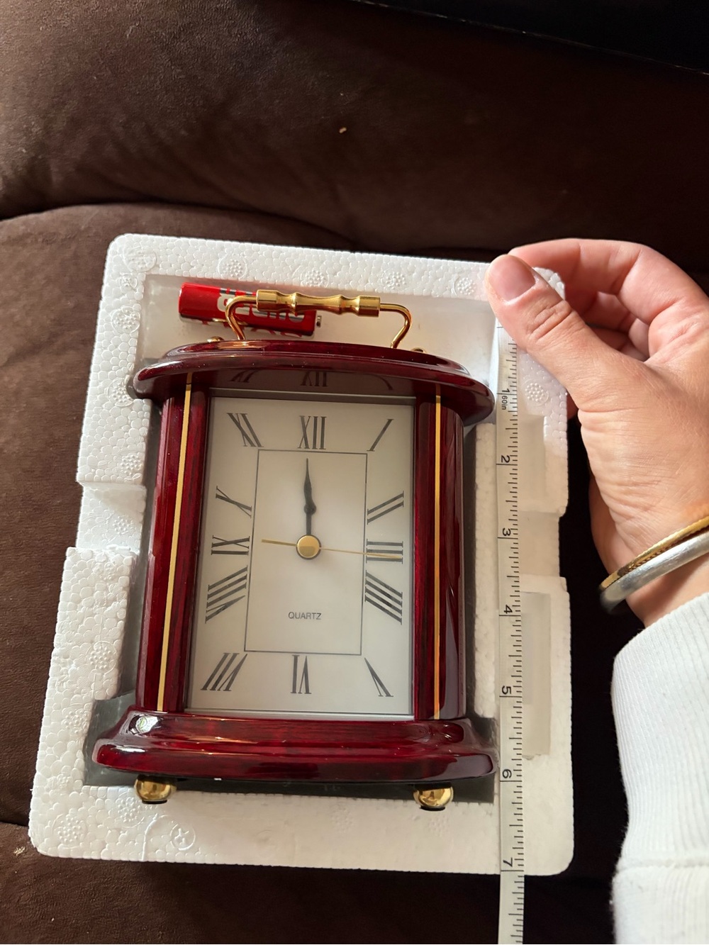 Battery operated Taiwan quartz clock new in box